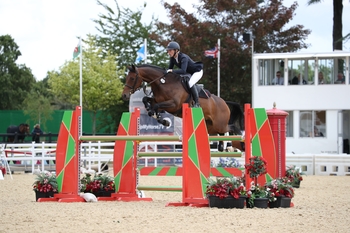 Jessica Botham wins the Lord & Lady Equestrian Senior Newcomers Masters